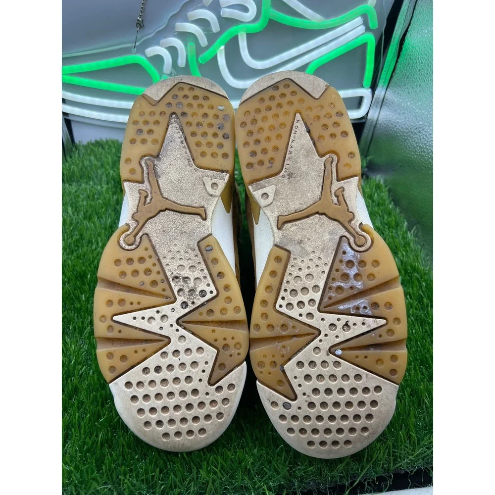 Nike Air Jordan 6 Retro High GS Golden Harvest Wheat Sail‎ 384665-705 Size 7Y